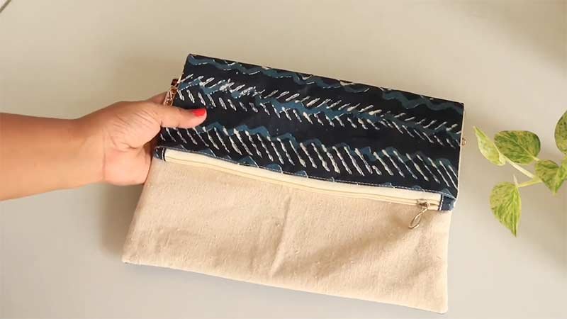 Cross-body Starry Sky Clutch Pattern