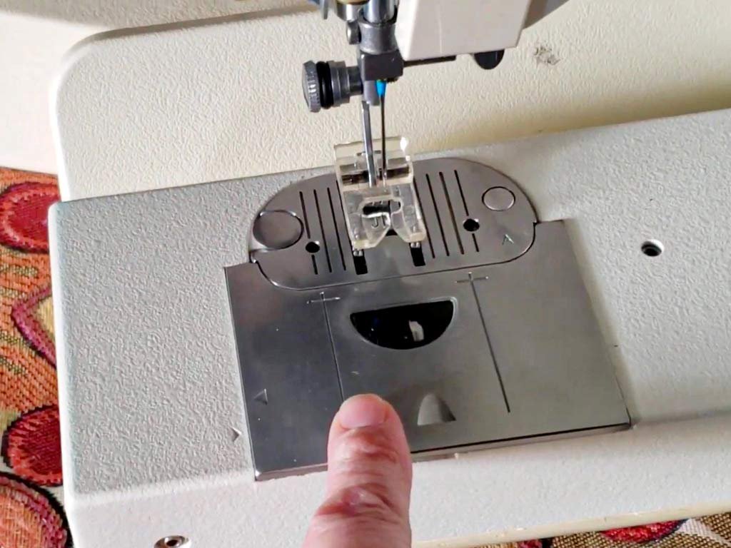 Slide Plate in Sewing Machines