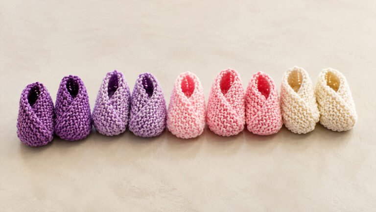 Simple Crossover Bootie Pattern