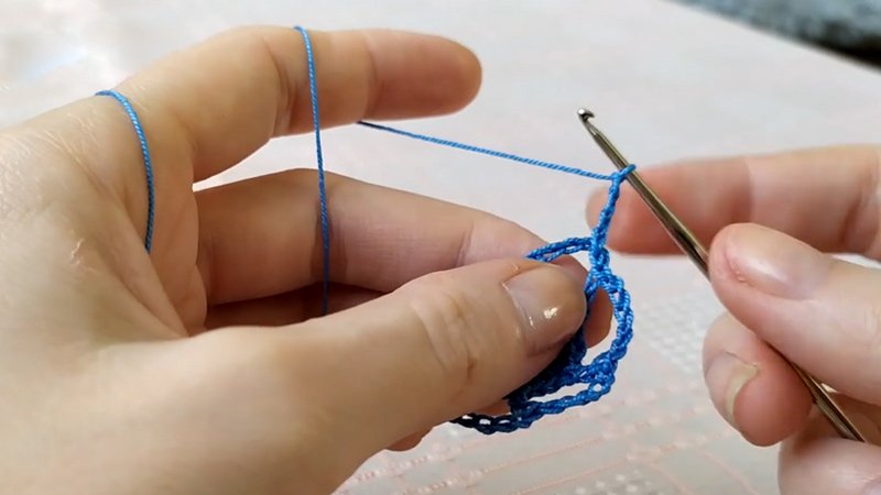 Forming the Star Points with Sc, Hdc, and Dc