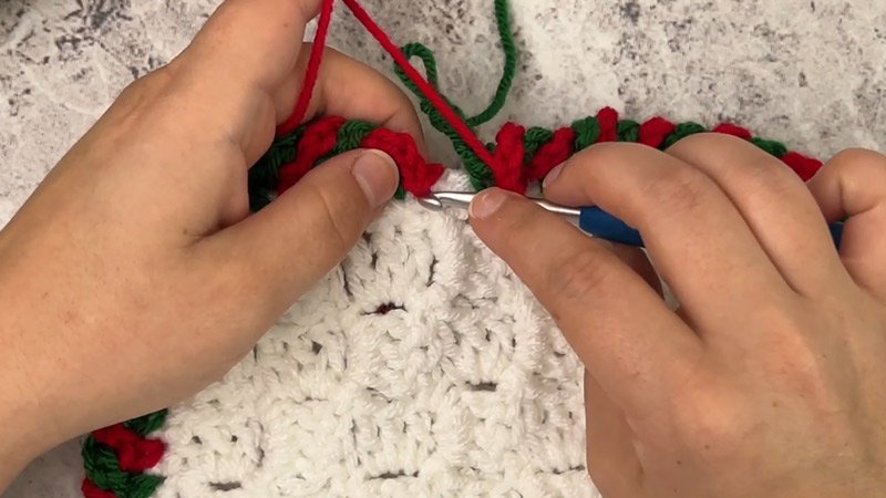 Final Round (Optional Candy Twist Edging - white)