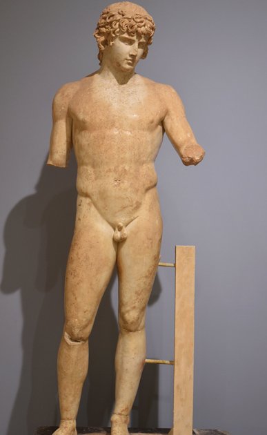  Statue of Antinous (Delphi)