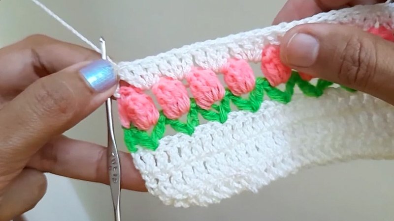 Tulip Blanket Trim Finishing