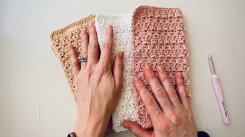Textured Comb Crochet Dishcloth
