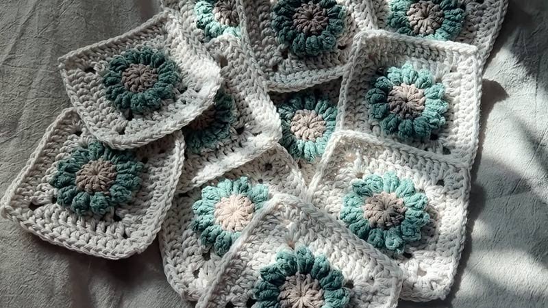 Crochet Flower Granny Square