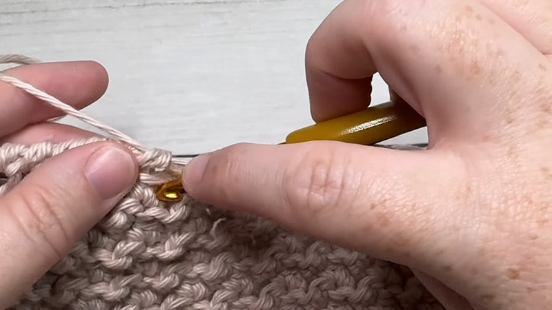 the Easy Textured Dishcloth Pattern Row 30