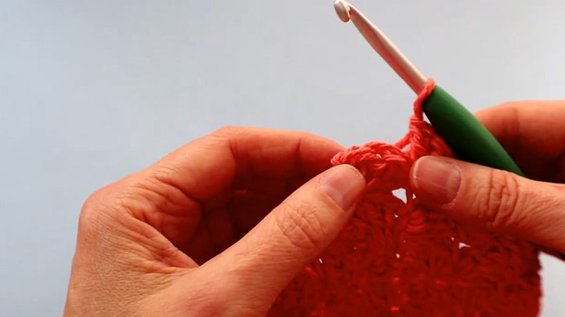 Little Leaves Crochet Dishcloth  Row 2