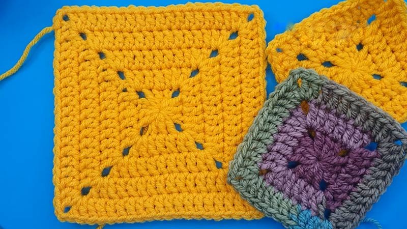 Seamless Solid Granny Square Pattern