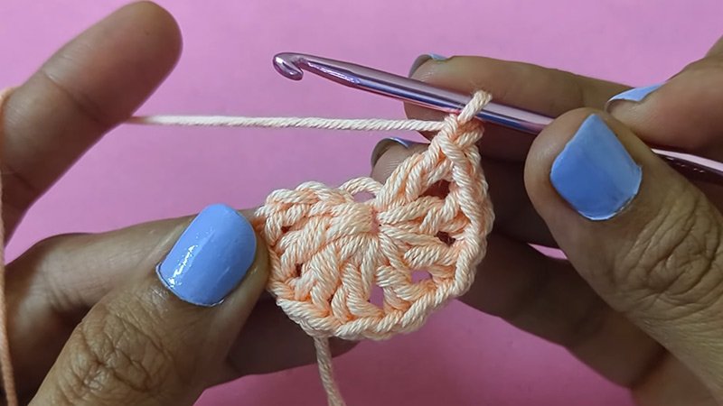 Center Bobble Flower