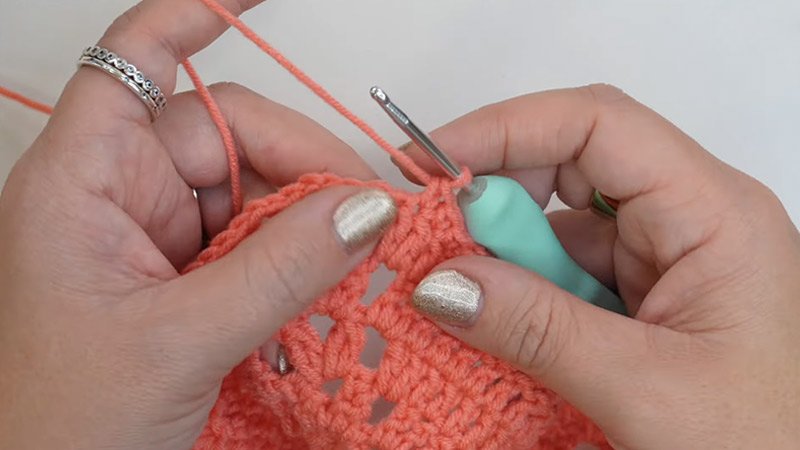 the Farmhouse Granny Square Pattern Round 5