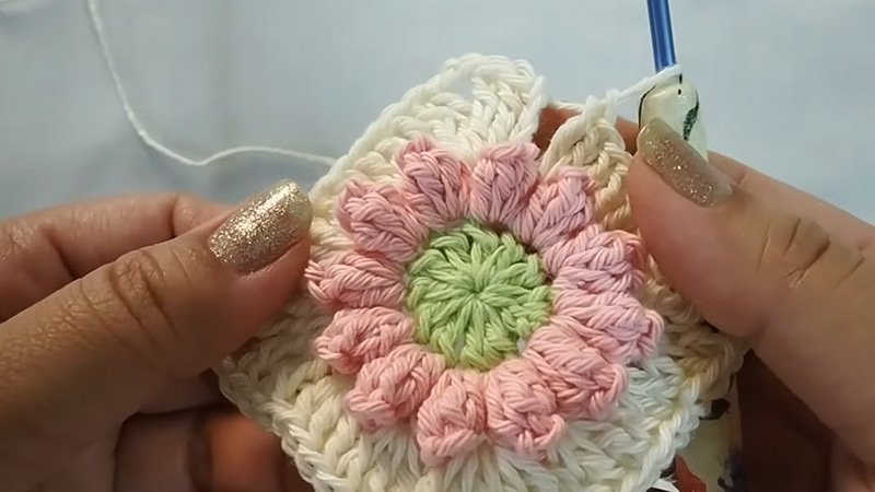 the Flower Pop Square Pattern Round 6 (R6)
