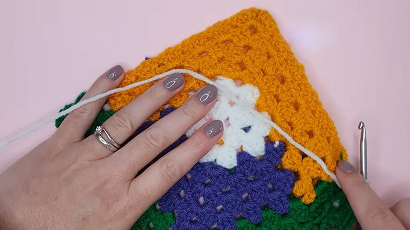 the Granny's Baby Log Cabin Blanket Pattern Finishing