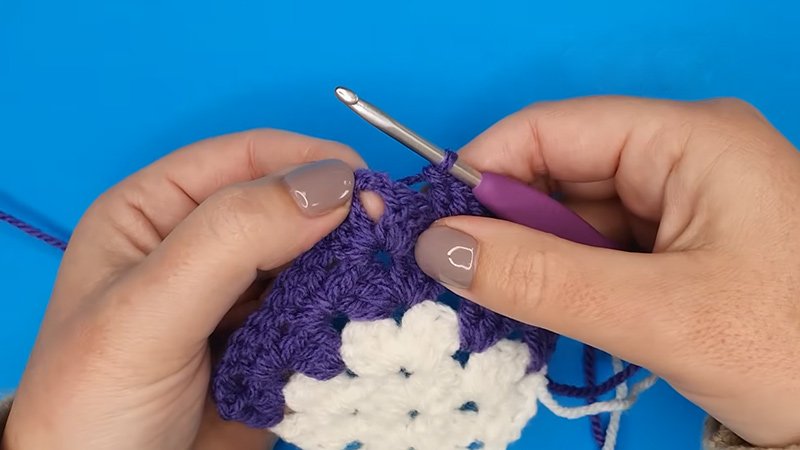 the Granny's Baby Log Cabin Blanket Pattern Second Block