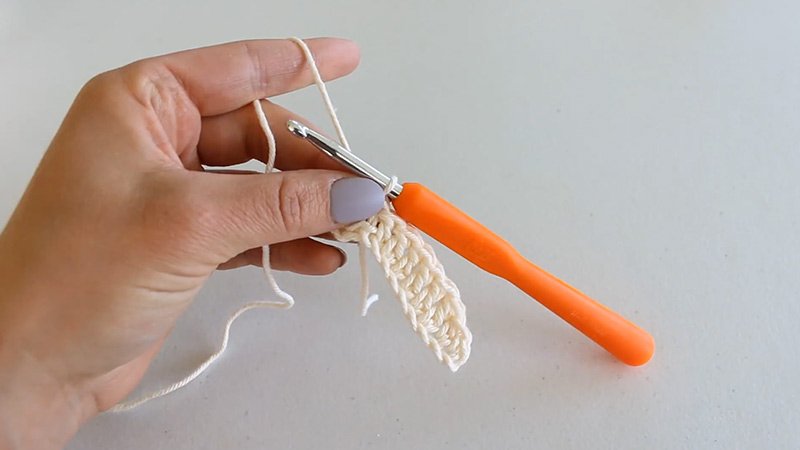 the Starfish Crochet Washcloth Pattern Round 2