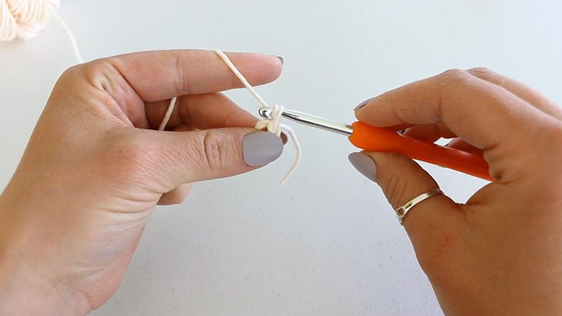 the Starfish Crochet Washcloth Pattern Start