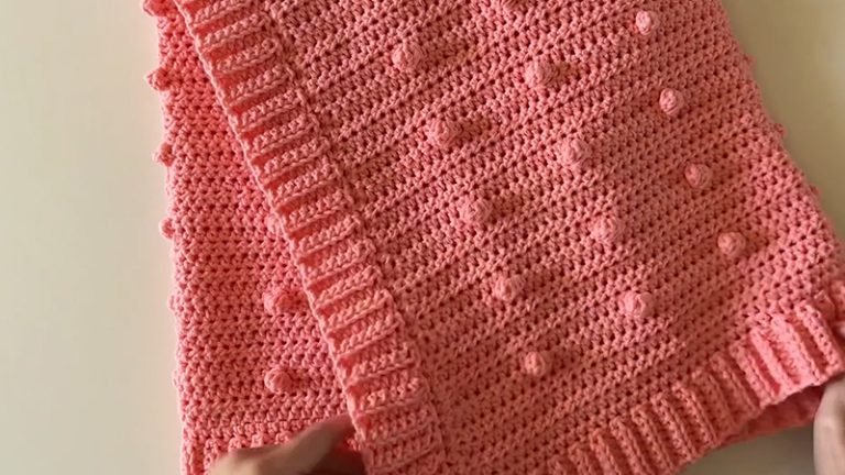 Bundle Up Polka Dots in Cream