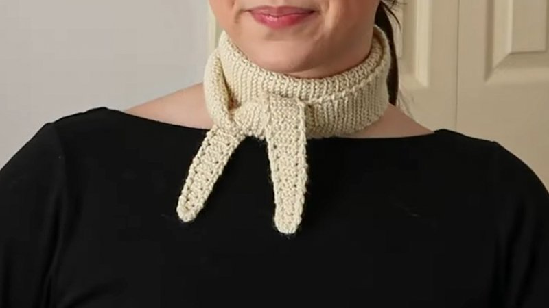 Evergreen Mini Scarf