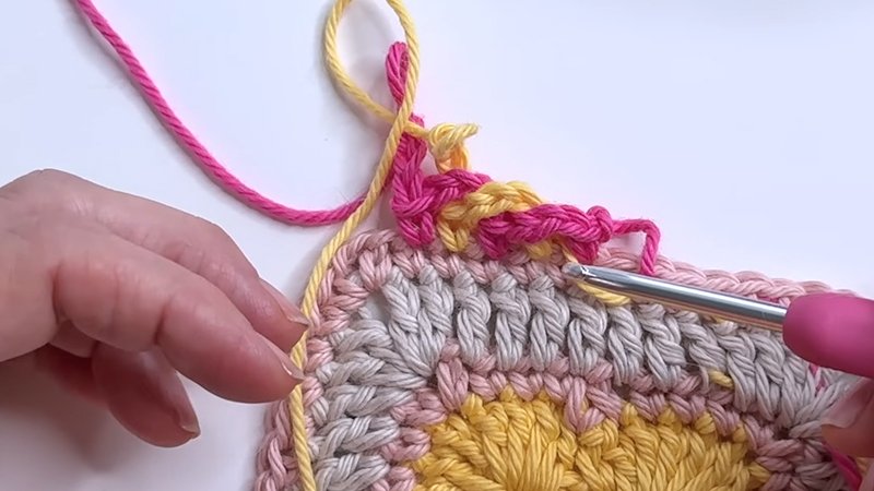 Instructions for Making the Candy Stripes Scarf Pattern