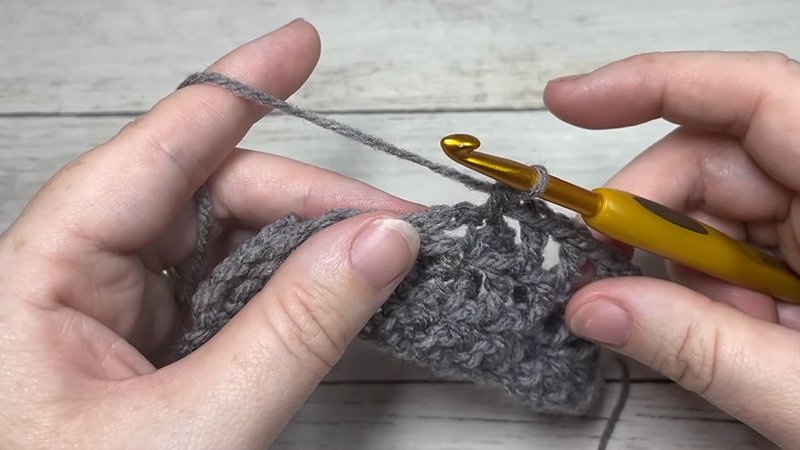 Instructions for Making the Happy Trails Scarf Pattern