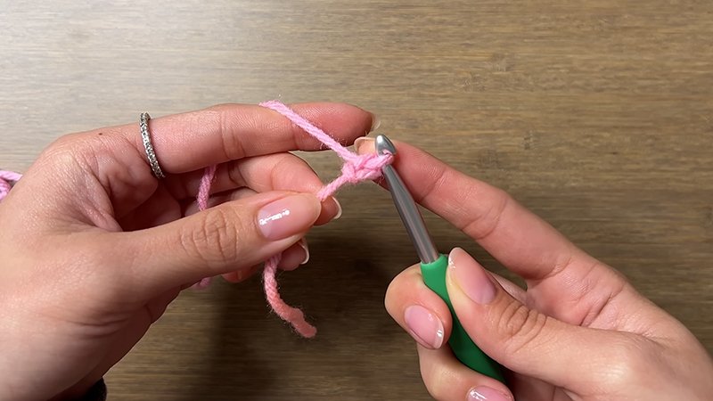 Create a Magic Circle and Initial Chains