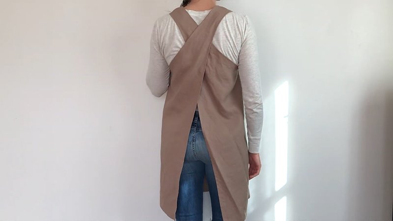 Instructions for Making the Women’s Pinafore Apron Pattern