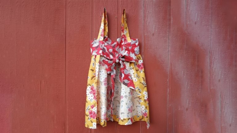 Smock Apron with Ties and Pockets