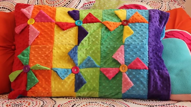 Pinwheel Band Pillowcase