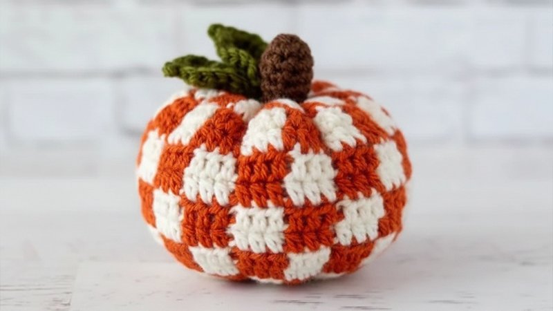 Cutest Plaid Pumpkin