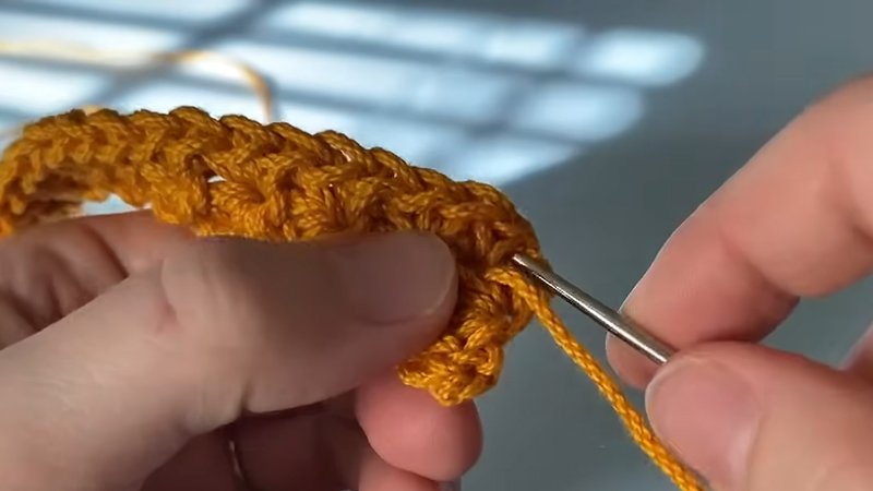 Instructions for Making the Simply Daisy Bookmark Pattern