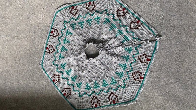 Winter Wonderland Christmas Tree Skirt