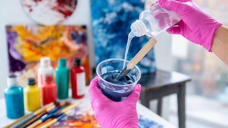 How to Thin Acrylic Paint