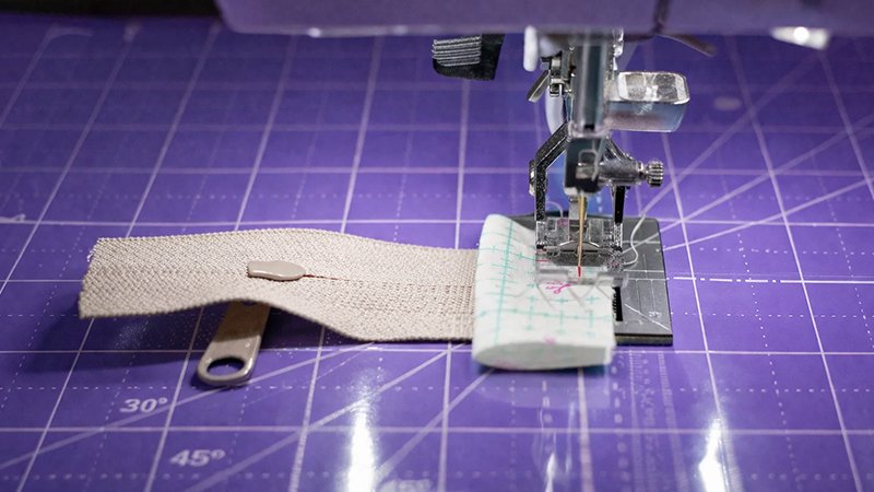 Bind the Zipper Ends