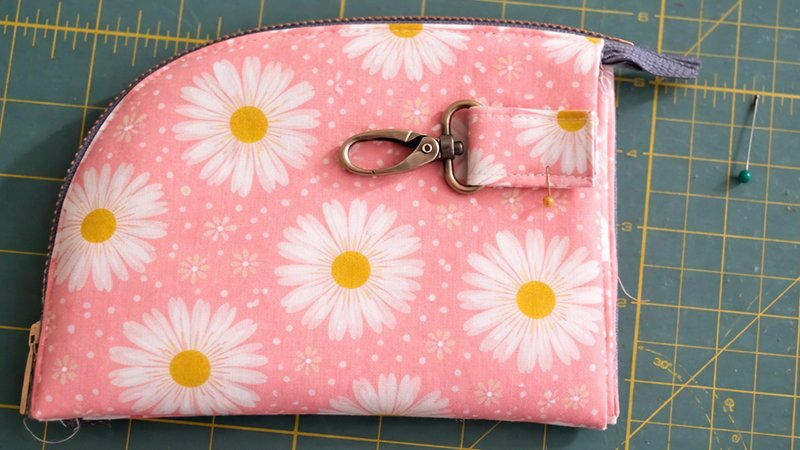 Assemble the Pouch