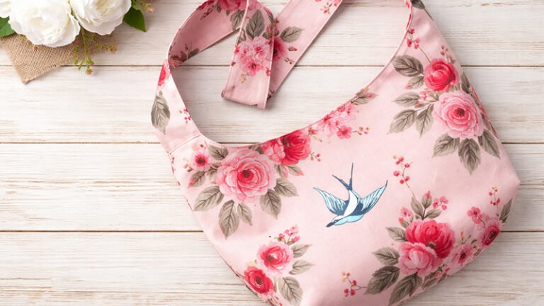 Pretty Sling Bag