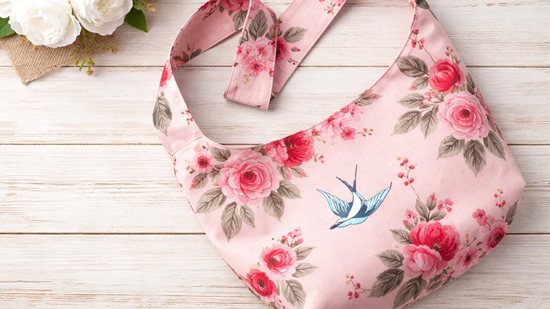 Pretty Sling Bag