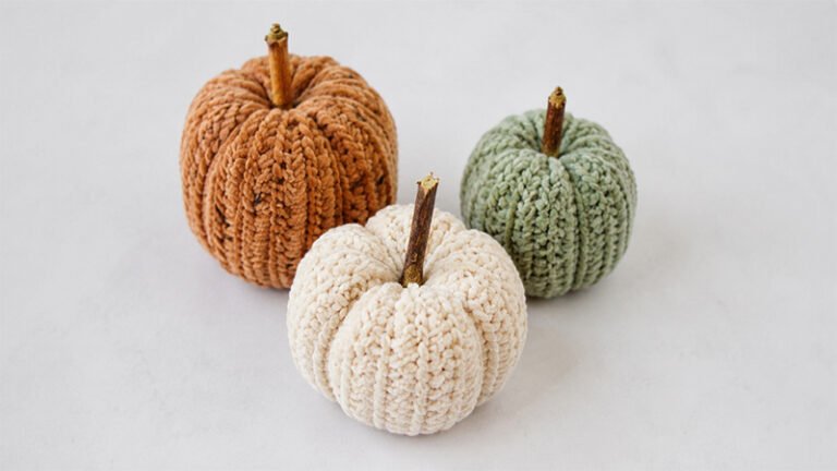 Crochet Ribbed Pumpkin