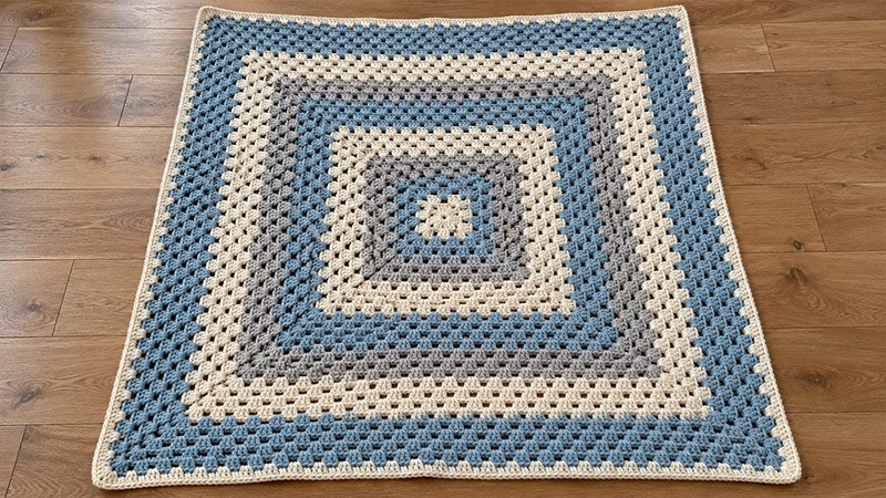 Continuous Granny Square Blanket